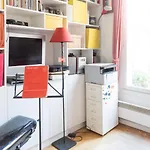 Charming Apartment In The Heart Of Montmartre!