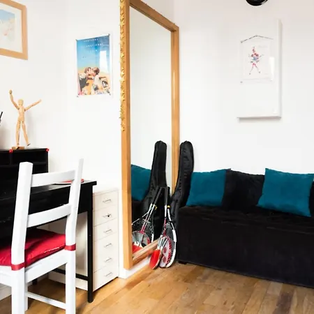 Charming In The Heart Of Montmartre! *